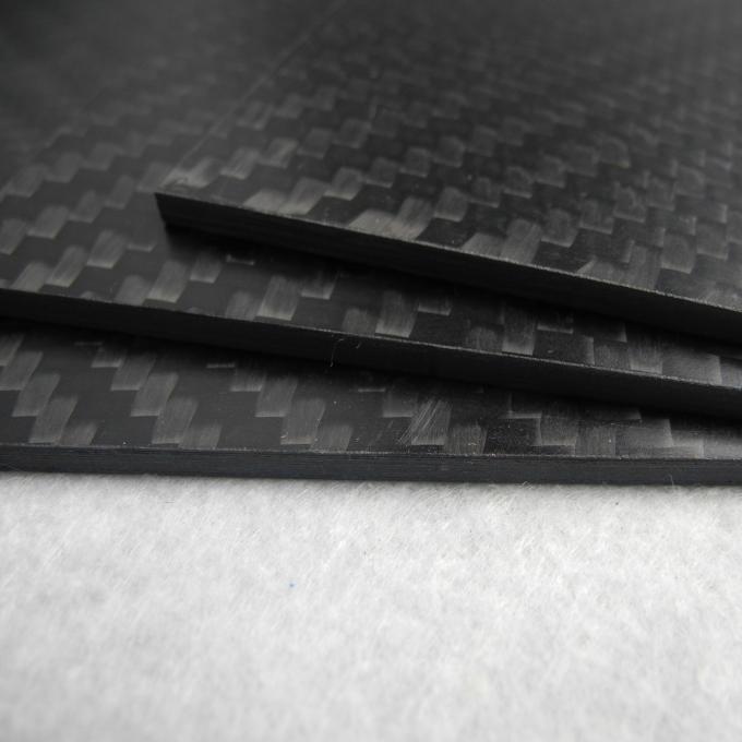 Chuyên nghiệp sợi carbon màu đen tấm tốt khả năng chịu nhiệt tùy chỉnh